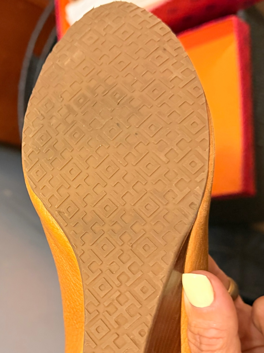 Tory Burch Royal Tan Leather Flats with Gold Logo Accent - Picture 4 of 5